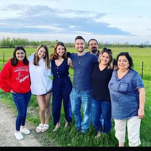 Meet your Posher, Dustin